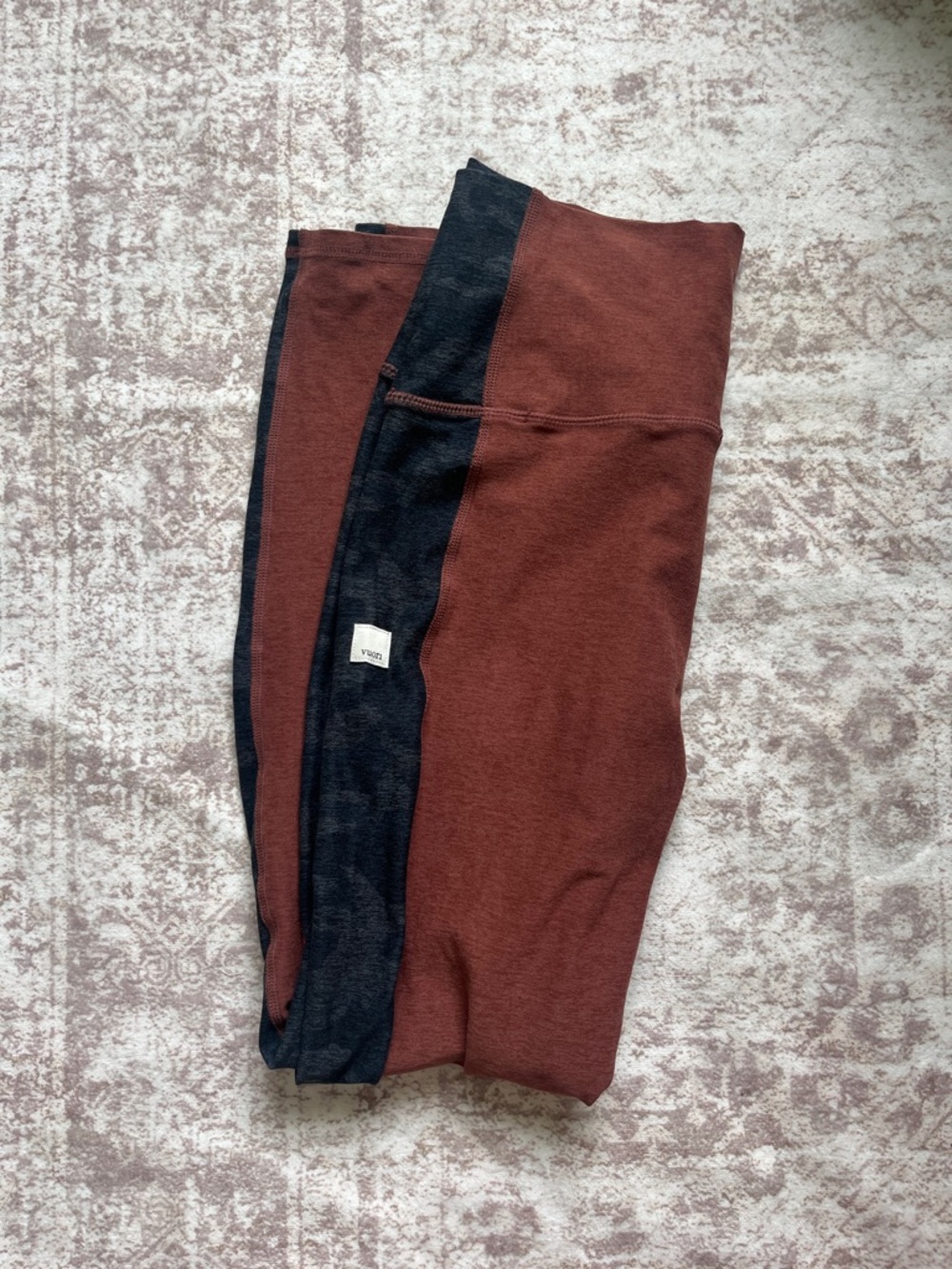 Vuori Rust Brown Leggings with Black Side Stripe